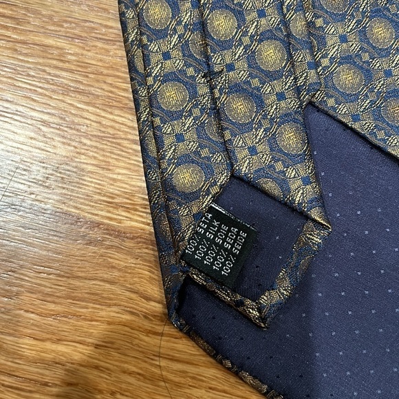 Vintage Enrico Venturi Navy Gold gilded metallic circle  menswear tie - Picture 6 of 7